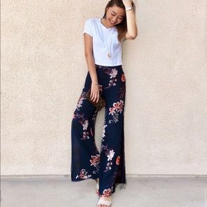 Cute floral zara pants
